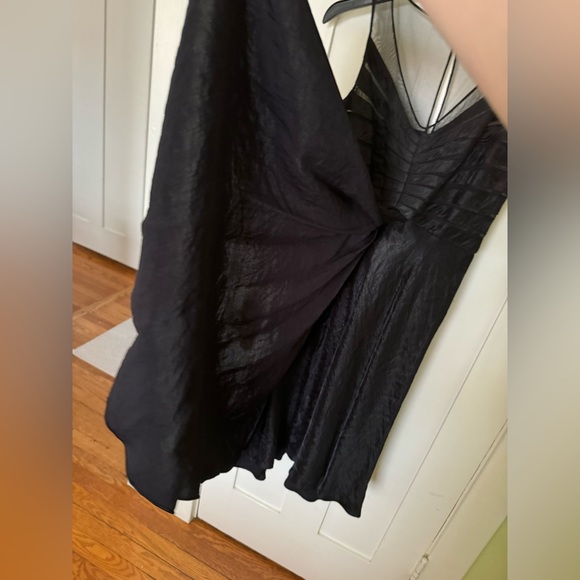 Black Dress - Picture 3 of 4